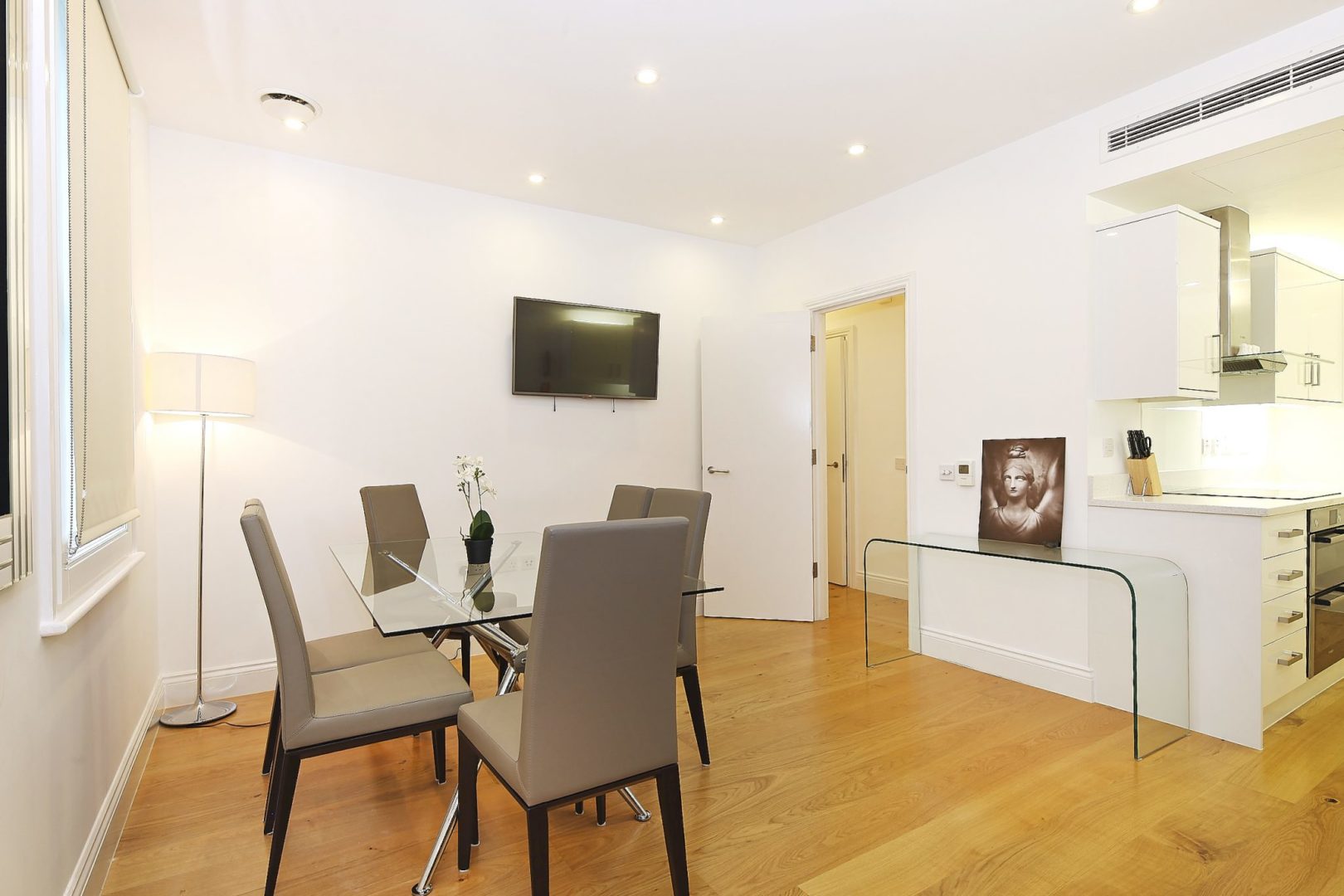 Stayo serviced apartments rent London Like home  but better