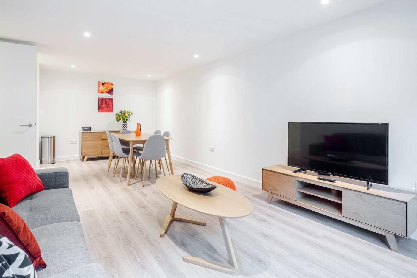 Lovely 2 Bed At New Compton Street London Nc02 Stayo